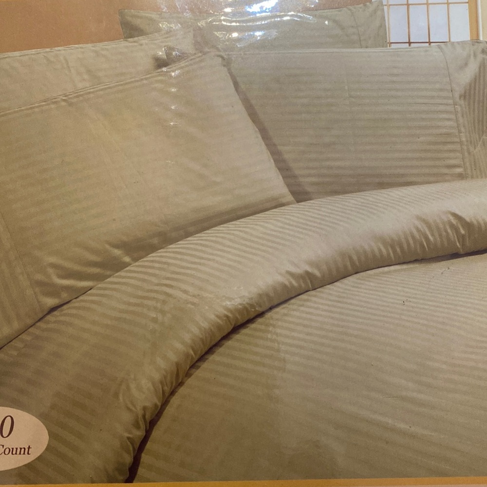 HiEnd Accents
COTTON SATEEN DOBBY STRIPE QUEEN SHEET SET
COLOR: SAGE 350 (NEW)